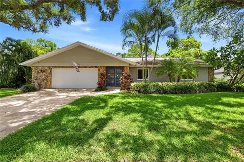 13867 Feather Sound Dr, Clearwater, FL 33762