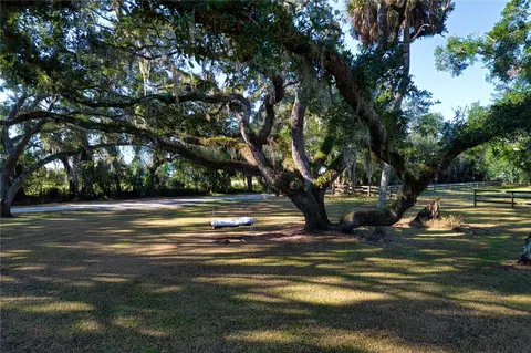 Exterior - 5310 Jim Davis Rd, Parrish, FL 34219 photo 4 of 21