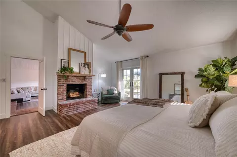 Bedroom - 5310 Jim Davis Rd, Parrish, FL 34219 photo 3 of 7