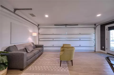 Living - 5310 Jim Davis Rd, Parrish, FL 34219 photo 4 of 5