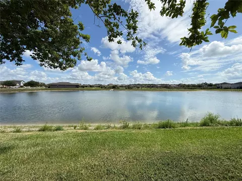 View/Area - 9154 Hillcroft Dr, Riverview, FL 33578 photo 4 of 8