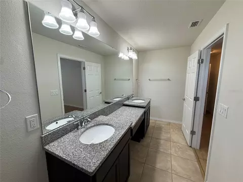 Bath - 9154 Hillcroft Dr, Riverview, FL 33578 photo 3 of 8