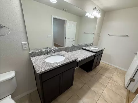 Bath - 9154 Hillcroft Dr, Riverview, FL 33578 photo 4 of 8