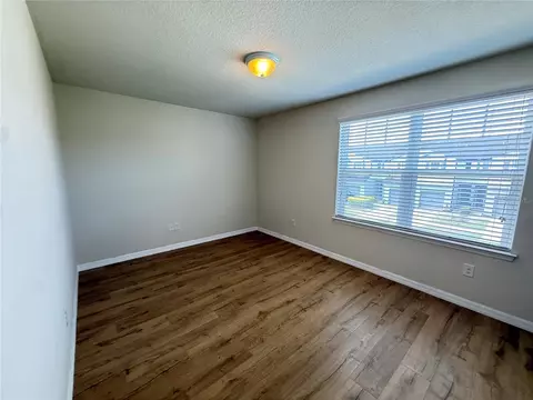 Bedroom - 9154 Hillcroft Dr, Riverview, FL 33578 photo 4 of 5