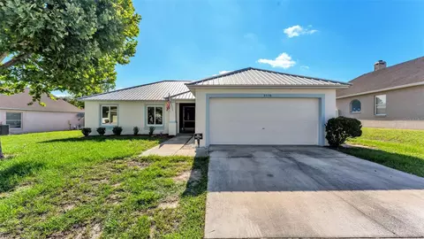 5576 Moon Valley Dr, Lakeland, FL 33812