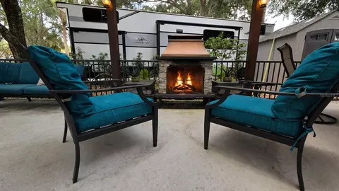 145 Horseshoe Bnd, River Ranch, FL 33867