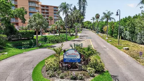 7400 Sunshine Skyway Ln S #126, Saint Petersburg, FL 33711