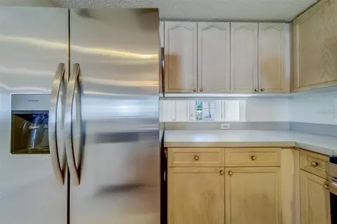 Kitchen - 9209 Jakes Path, Largo, FL 33771 photo 4 of 6