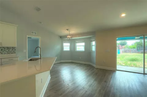 Living - 110 Plum Ave, Frostproof, FL 33843 photo 2 of 5