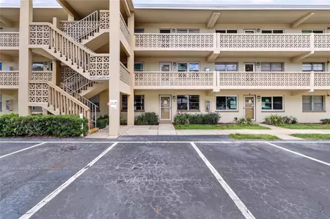 951 79th Ave N #115, Saint Petersburg, FL 33702