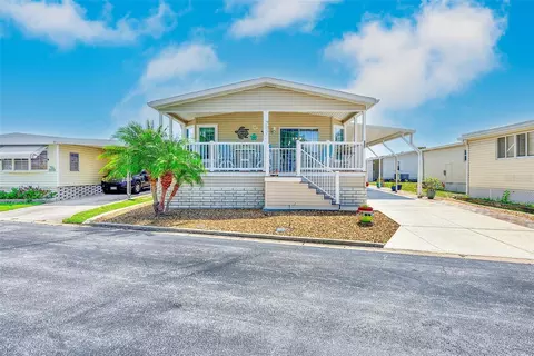 9790 66th St N #307, Pinellas Park, FL 33782