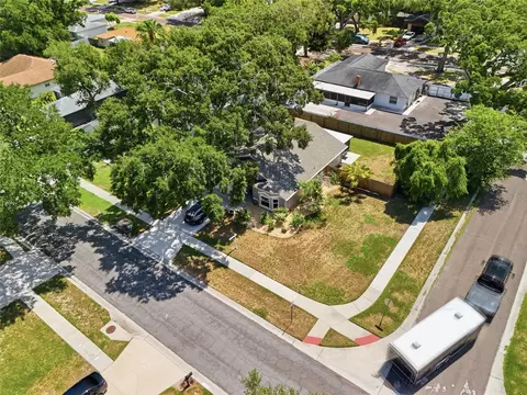 View/Area - 5724 Erhardt Dr, Riverview, FL 33578 photo 5 of 7
