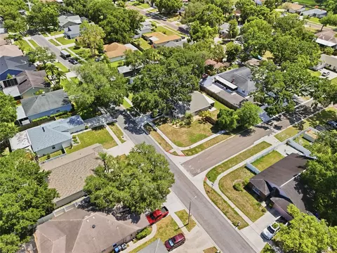 View/Area - 5724 Erhardt Dr, Riverview, FL 33578 photo 3 of 7