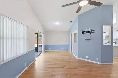Living - 5724 Erhardt Dr, Riverview, FL 33578 photo 6 of 6