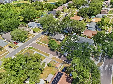 View/Area - 5724 Erhardt Dr, Riverview, FL 33578 photo 2 of 7