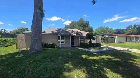 1726 Elise Marie Dr, Seffner, FL 33584