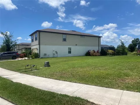 Exterior - 9126 Royal River Cir, Parrish, FL 34219 photo 4 of 8