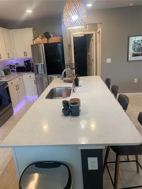 Kitchen - 9126 Royal River Cir, Parrish, FL 34219 photo 5 of 5