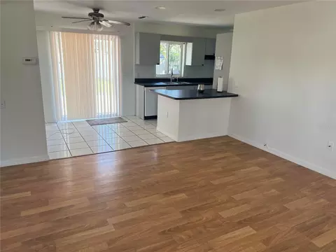 10934 Freedom Blvd, Seminole, FL 33772