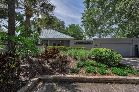 10497 Longwood Dr, Seminole, FL 33777