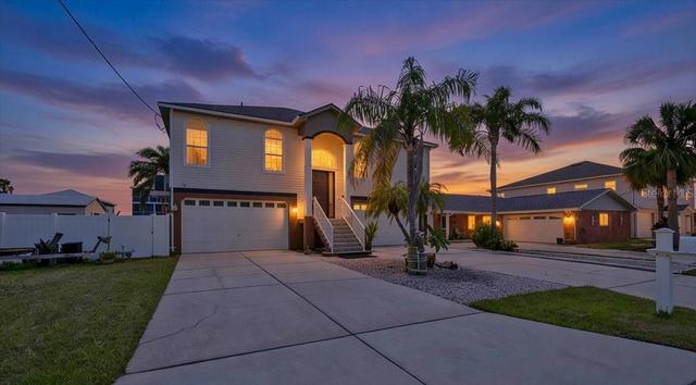 4270 Carlos Ct, Hernando Beach, FL 34607