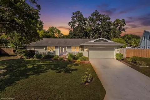 8120 Canterbury Cir, Seminole, FL 33777
