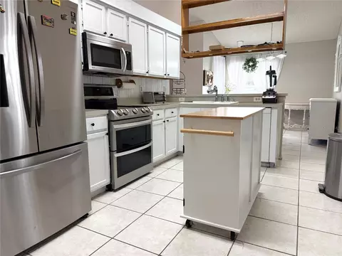 Kitchen - 908 45th St E, Bradenton, FL 34208 photo 1 of 1