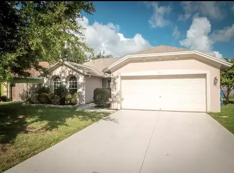 908 45th St E, Bradenton, FL 34208