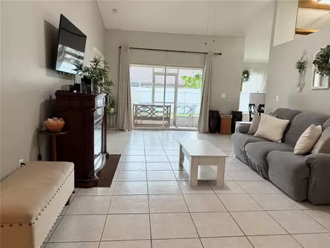 Living - 908 45th St E, Bradenton, FL 34208 photo 1 of 3