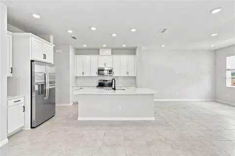 Kitchen - 5600 Coopers Hawk Ct, Saint Cloud, FL 34772 photo 1 of 5
