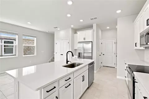 Kitchen - 5600 Coopers Hawk Ct, Saint Cloud, FL 34772 photo 3 of 5