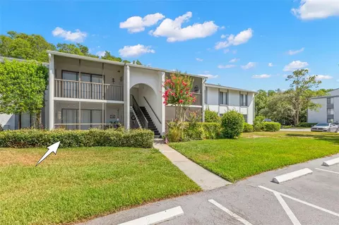 1290 Pine Ridge Cir E #E1, Tarpon Springs, FL 34688