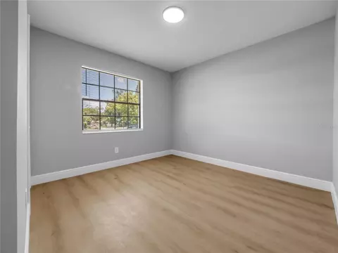 Bedroom - 5213 Colfax Pl, Seffner, FL 33584 photo 3 of 5