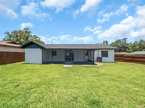 Exterior - 5213 Colfax Pl, Seffner, FL 33584 photo 5 of 7