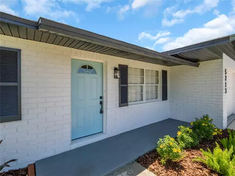 Exterior - 5213 Colfax Pl, Seffner, FL 33584 photo 3 of 7