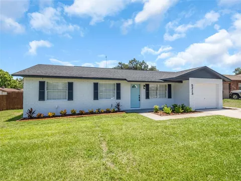 Exterior - 5213 Colfax Pl, Seffner, FL 33584 photo 2 of 7