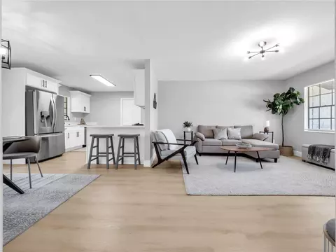Living - 5213 Colfax Pl, Seffner, FL 33584 photo 4 of 4
