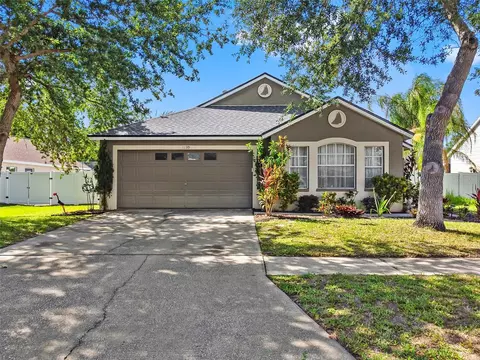 1239 Avonwood Ct, Lutz, FL 33559