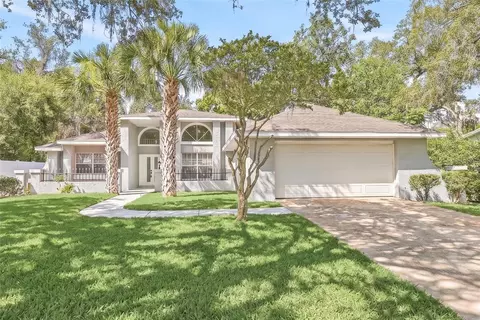 1307 Belcher Dr, Tarpon Springs, FL 34689