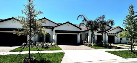 Exterior - 5309 Kelper Hook Ct, Wimauma, FL 33598 photo 2 of 9