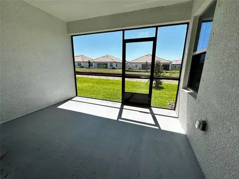 Exterior - 5309 Kelper Hook Ct, Wimauma, FL 33598 photo 4 of 9