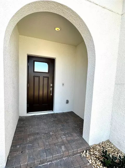 Exterior - 5309 Kelper Hook Ct, Wimauma, FL 33598 photo 3 of 9
