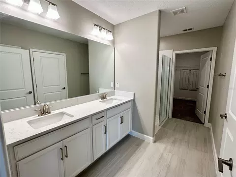 Bath - 5309 Kelper Hook Ct, Wimauma, FL 33598 photo 1 of 6