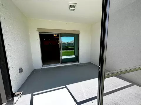 Exterior - 5309 Kelper Hook Ct, Wimauma, FL 33598 photo 5 of 9