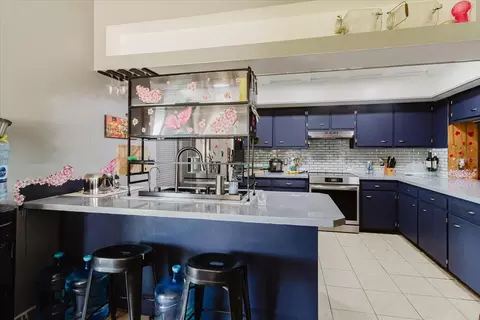 Kitchen - 11109 Sumner Rd, Wimauma, FL 33598 photo 3 of 11