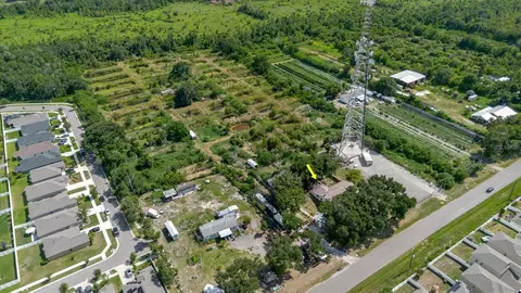 View/Area - 11109 Sumner Rd, Wimauma, FL 33598 photo 7 of 15