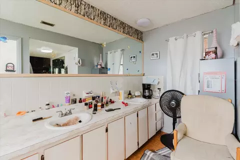Bath - 11109 Sumner Rd, Wimauma, FL 33598 photo 5 of 5