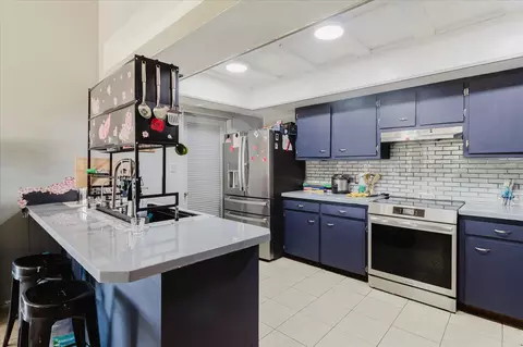 Kitchen - 11109 Sumner Rd, Wimauma, FL 33598 photo 2 of 11