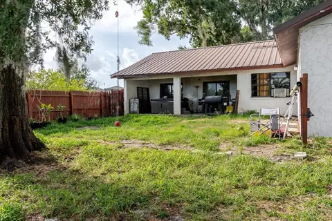 Exterior - 11109 Sumner Rd, Wimauma, FL 33598 photo 15 of 21