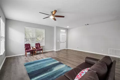 Living - 6111 Gannetside Pl, Lithia, FL 33547 photo 1 of 3